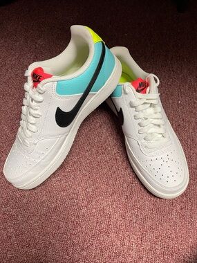 Nike Court Vision Lows